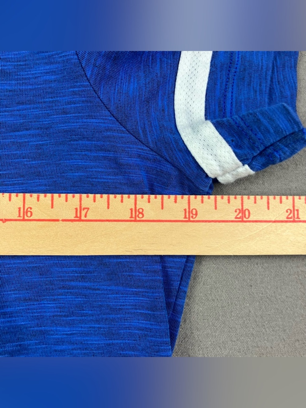 Nike Duke Blue Devils Women’s Shirt Size M Short Sleeve V Neck Blue & White - Picture 9 of 12